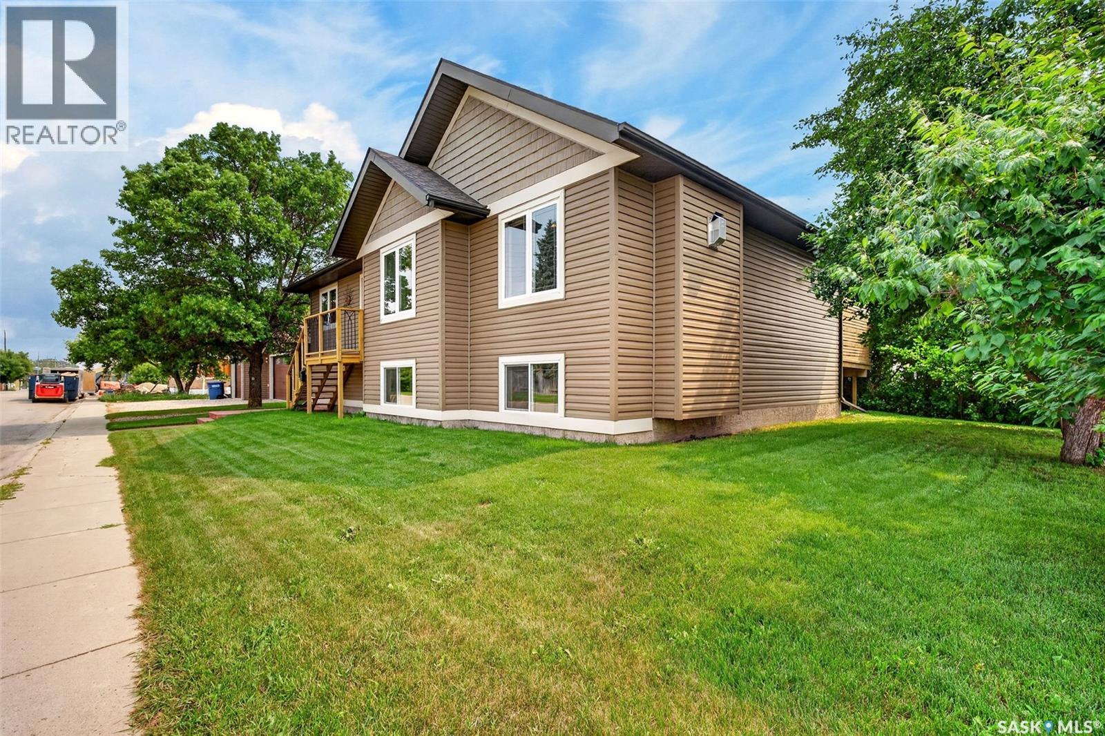 140 10th Street Property Photo 6
