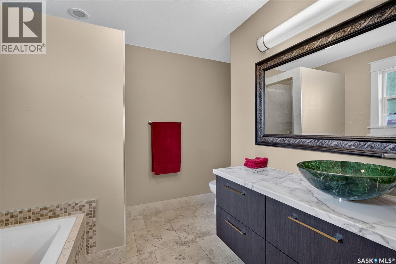 140 10th Street Property Photo 28