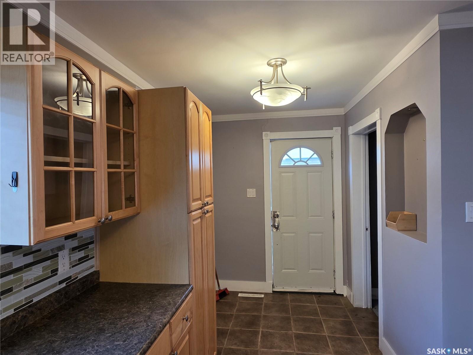 333 Elphinstone Street Property Photo 4