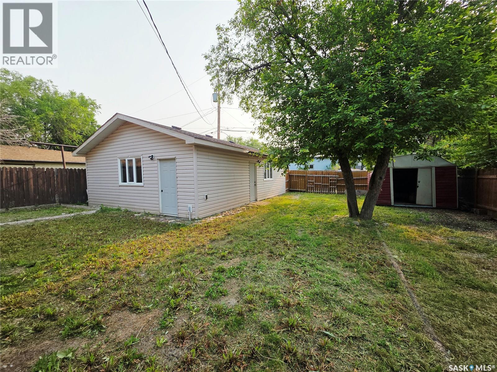 333 Elphinstone Street Property Photo 23