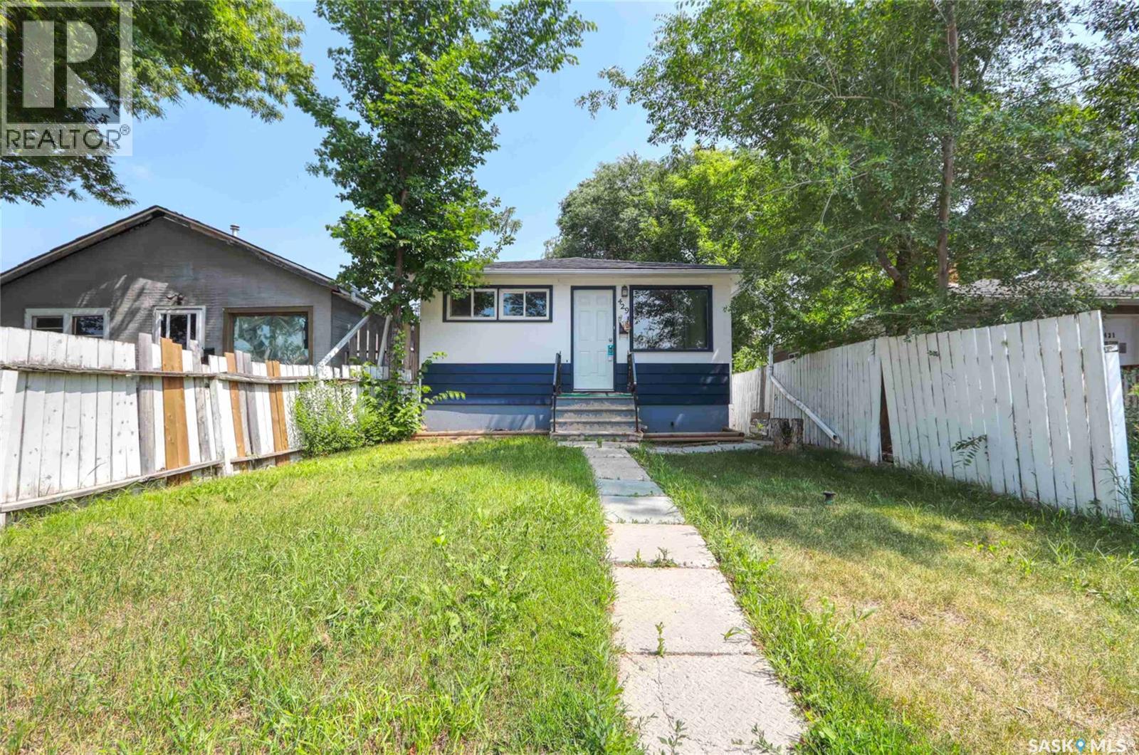 429 St John STREET Property Photo 1