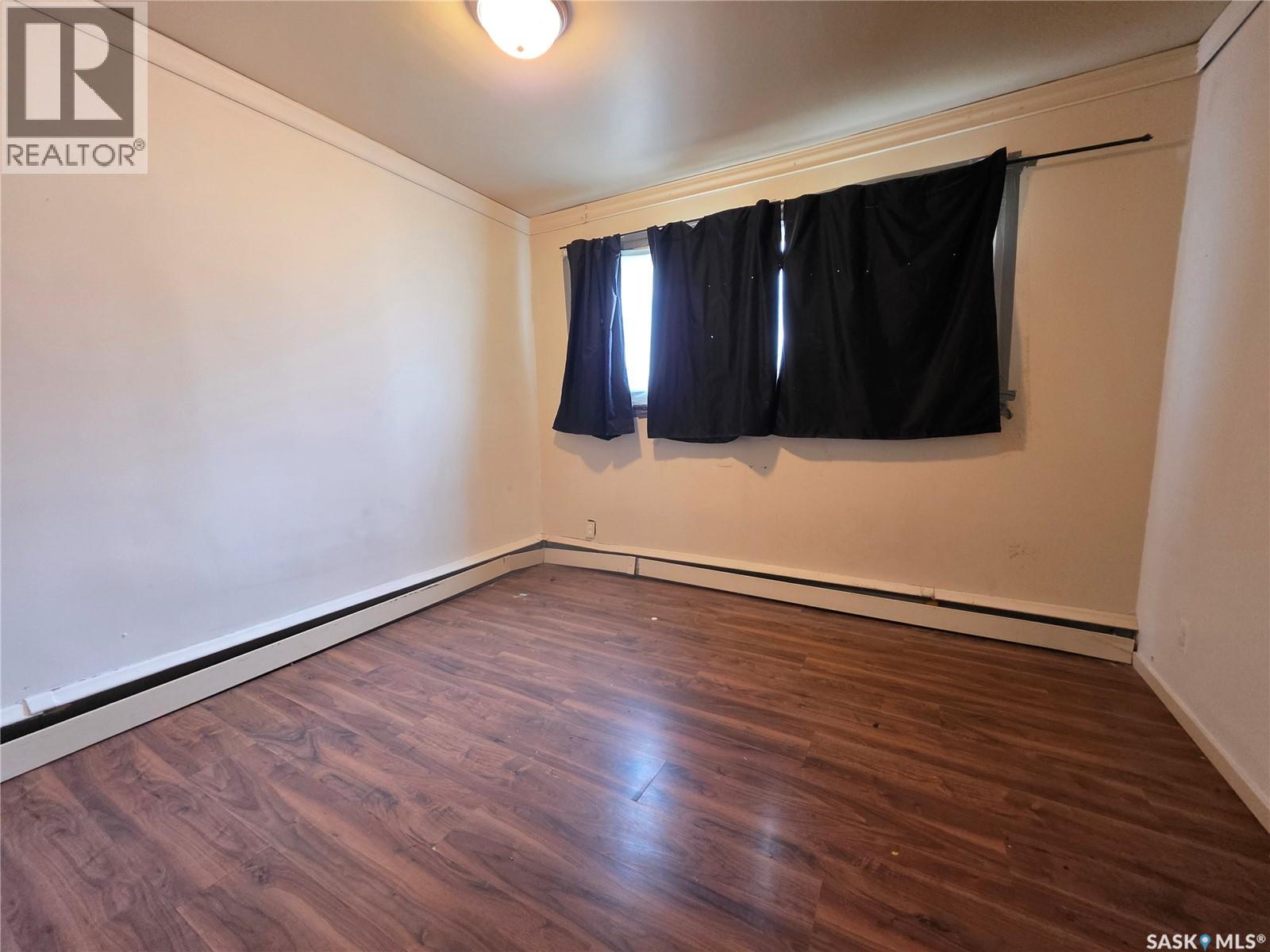 927 North Railway Street E Property Photo 8