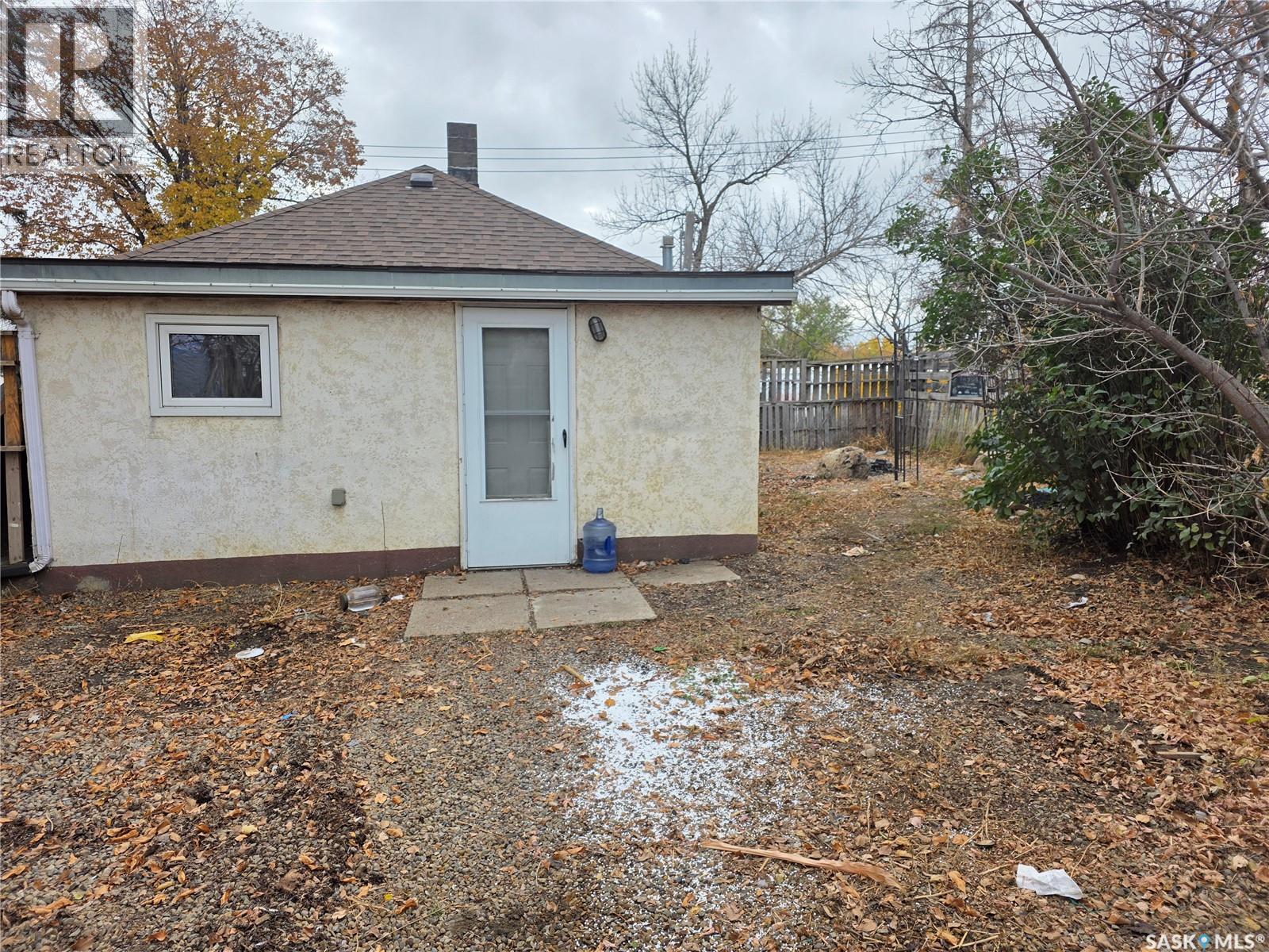 927 North Railway Street E Property Photo 20