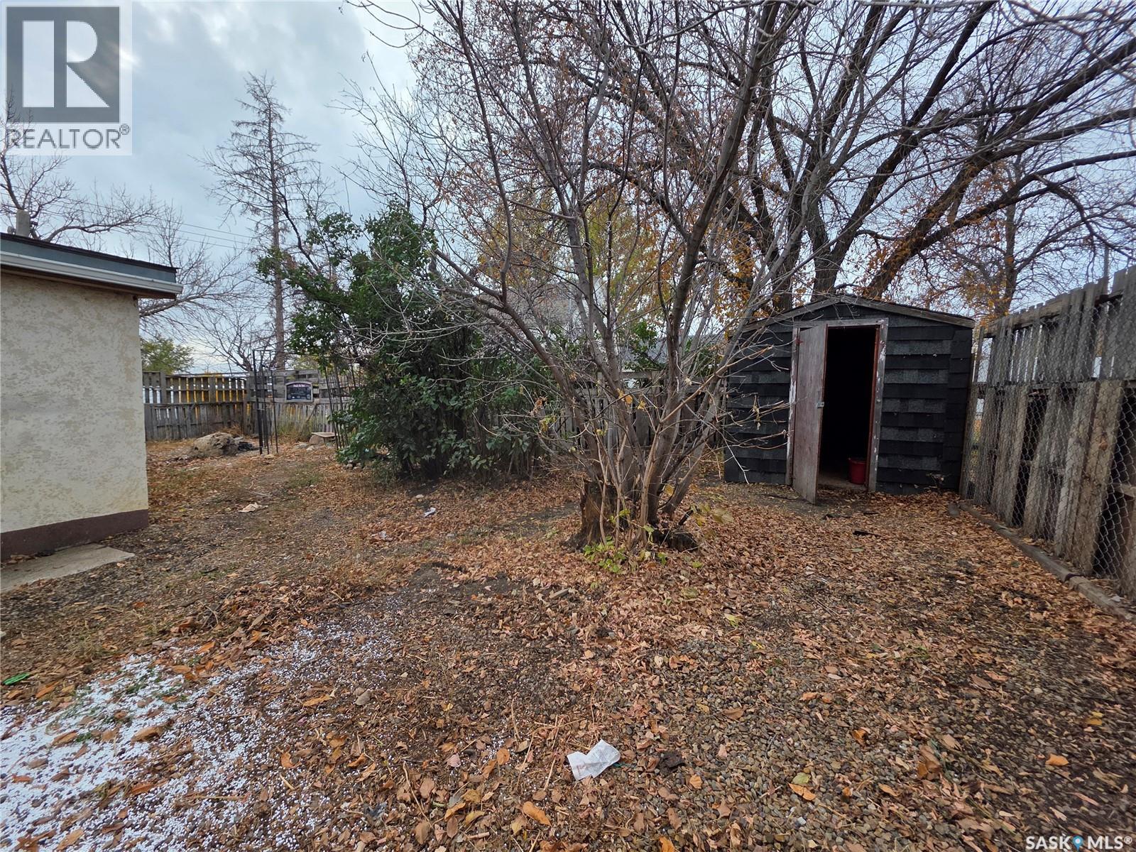 927 North Railway Street E Property Photo 21