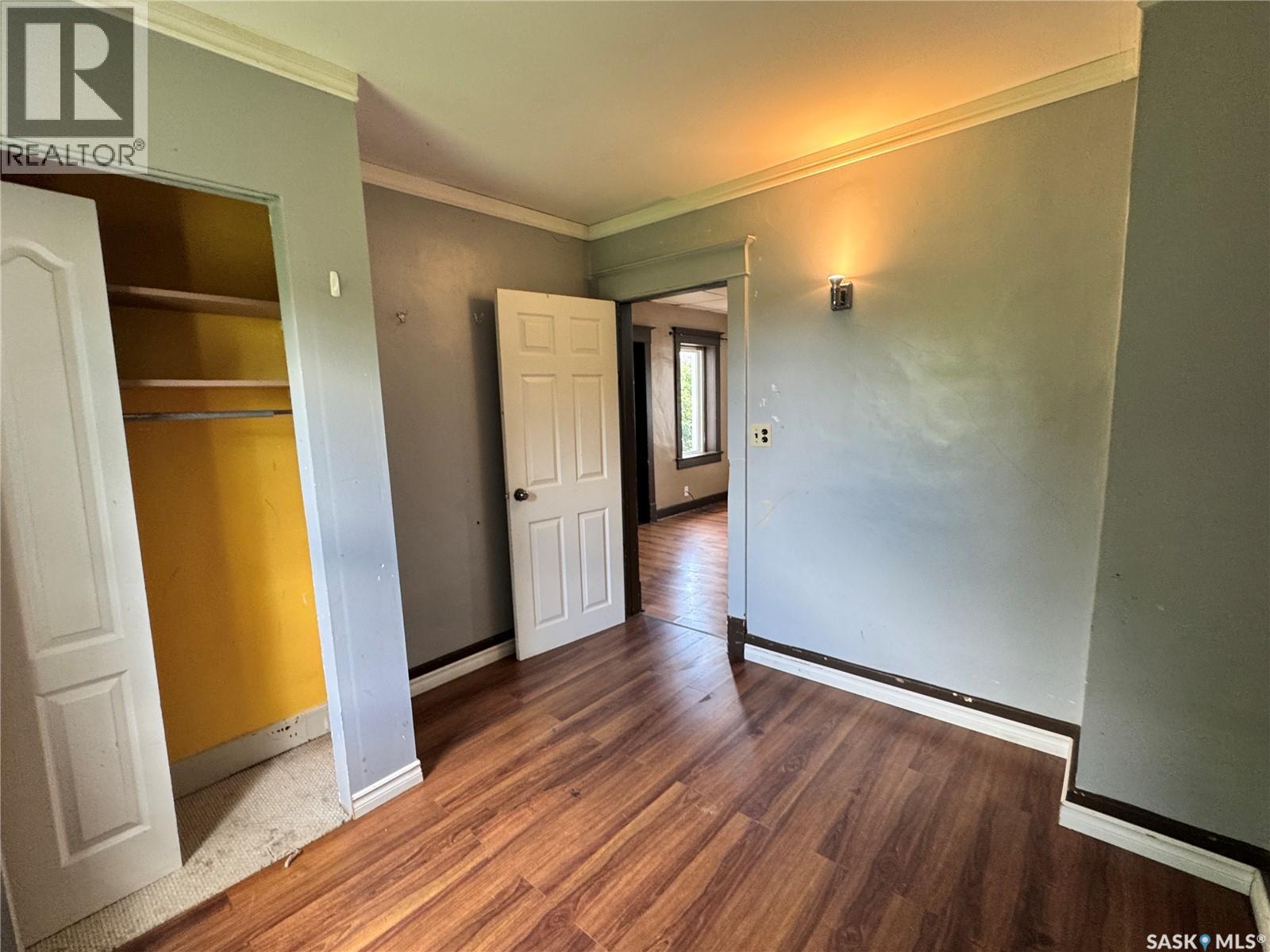303 4th Avenue W Property Photo 11