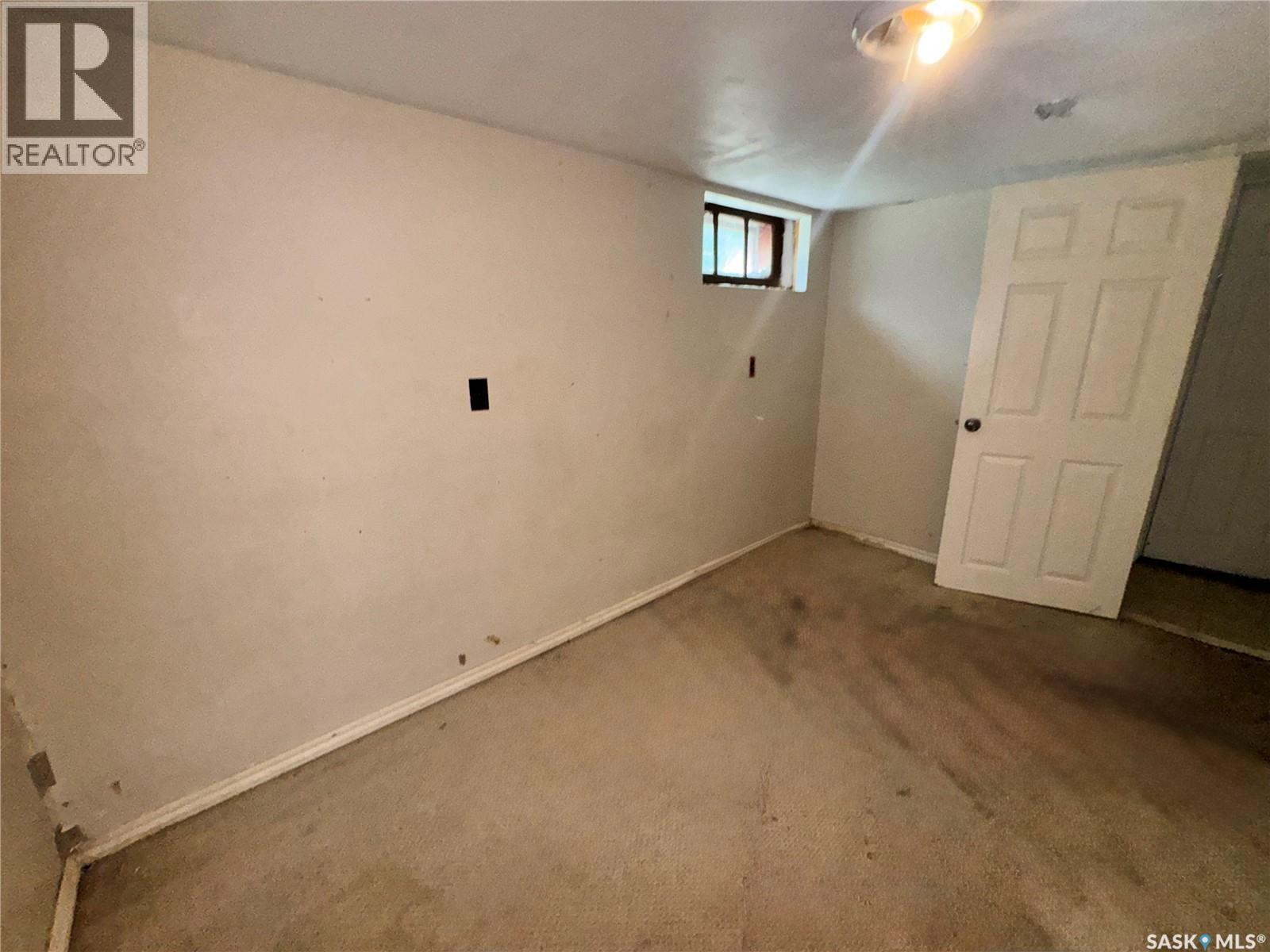 303 4th Avenue W Property Photo 22
