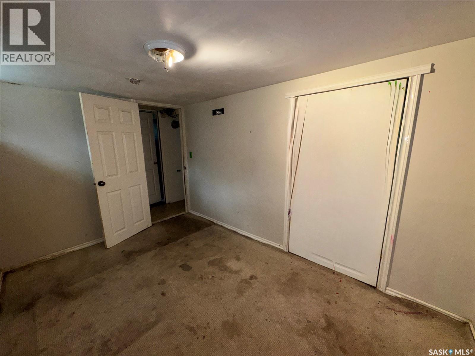 303 4th Avenue W Property Photo 23