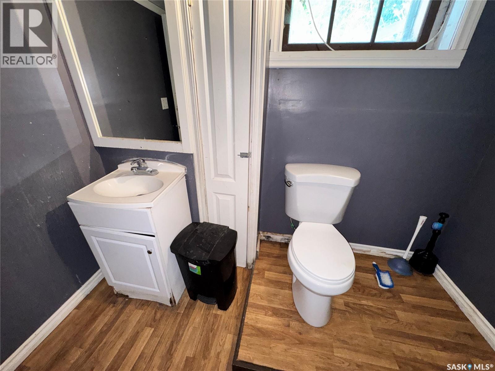 303 4th Avenue W Property Photo 25