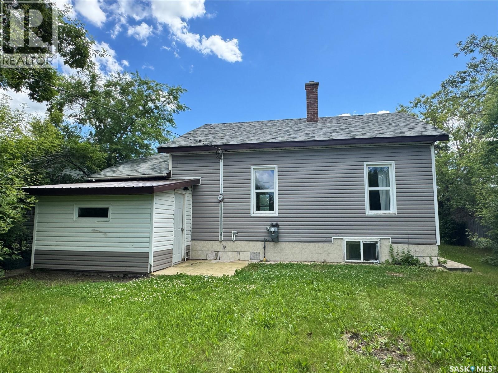 303 4th Avenue W Property Photo 27