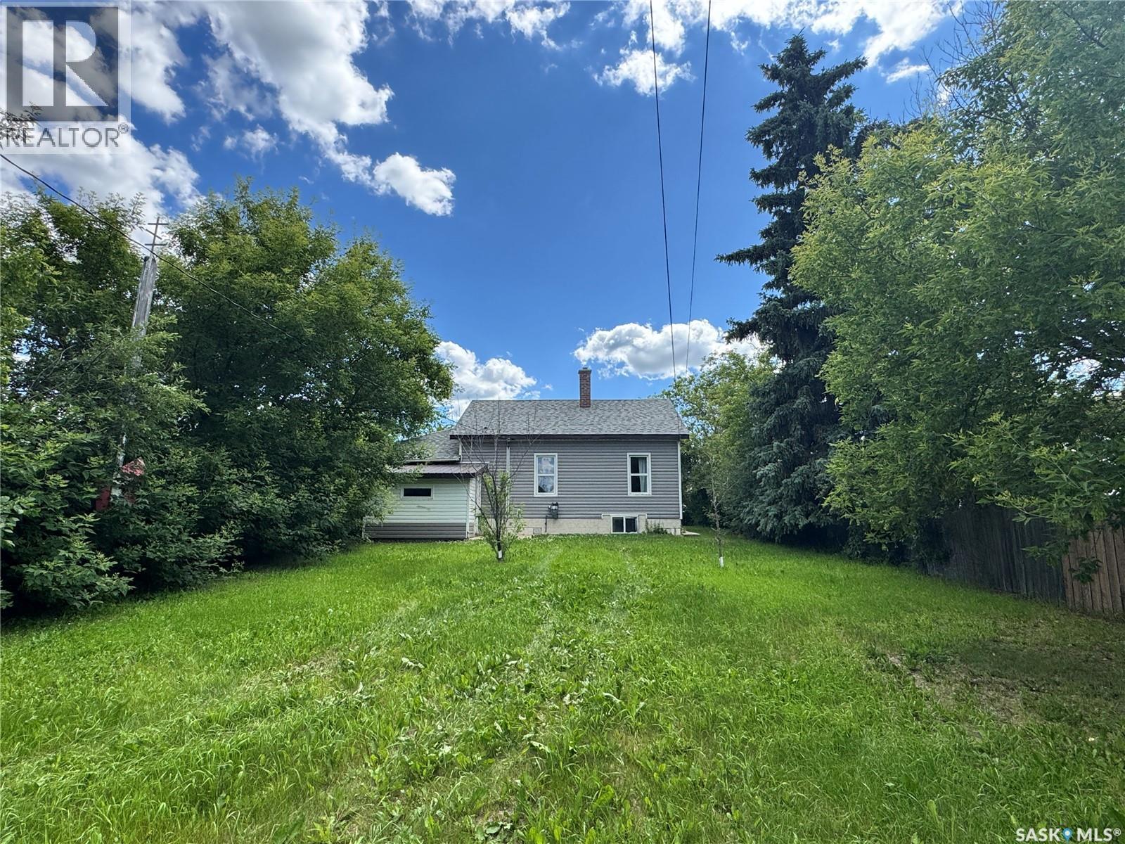 303 4th Avenue W Property Photo 29