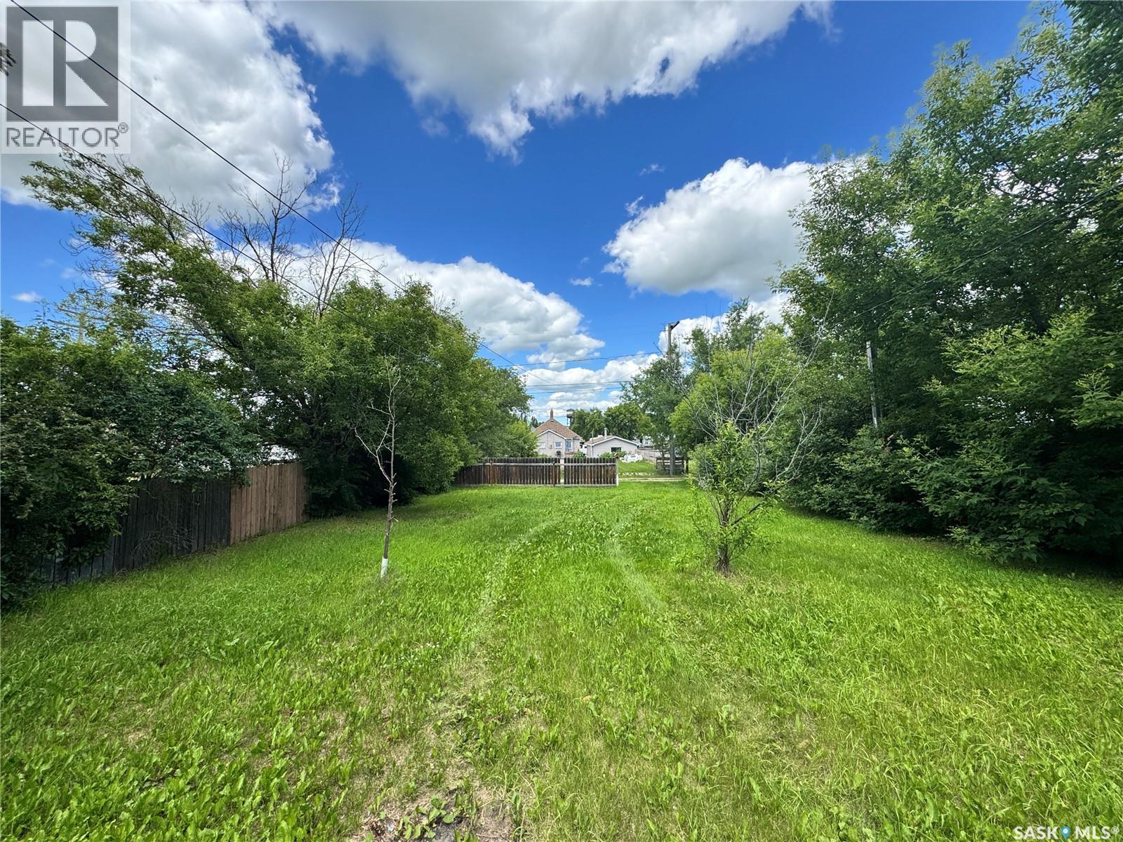 303 4th Avenue W Property Photo 30
