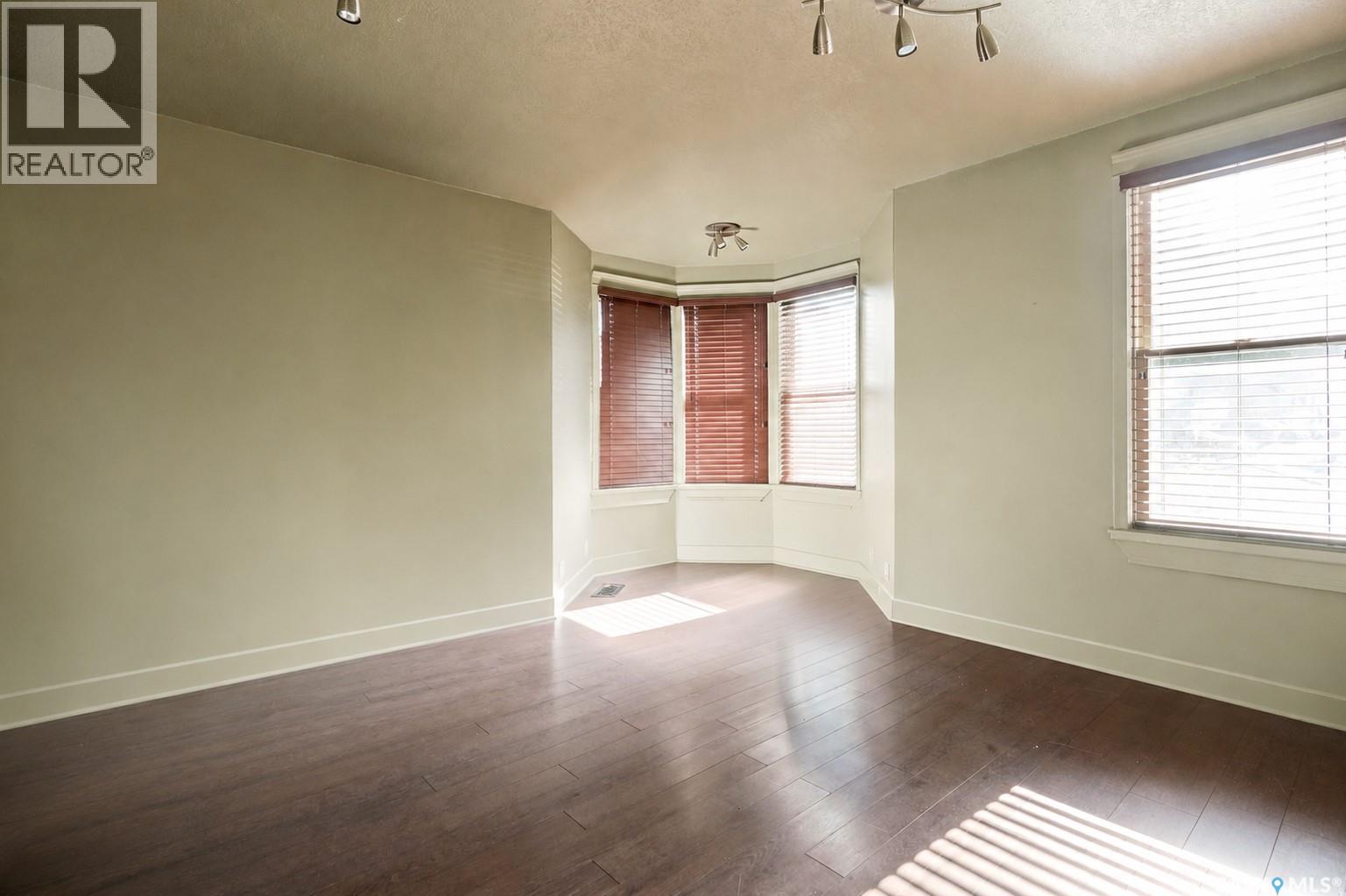 2216 Lorne Street Property Photo 14