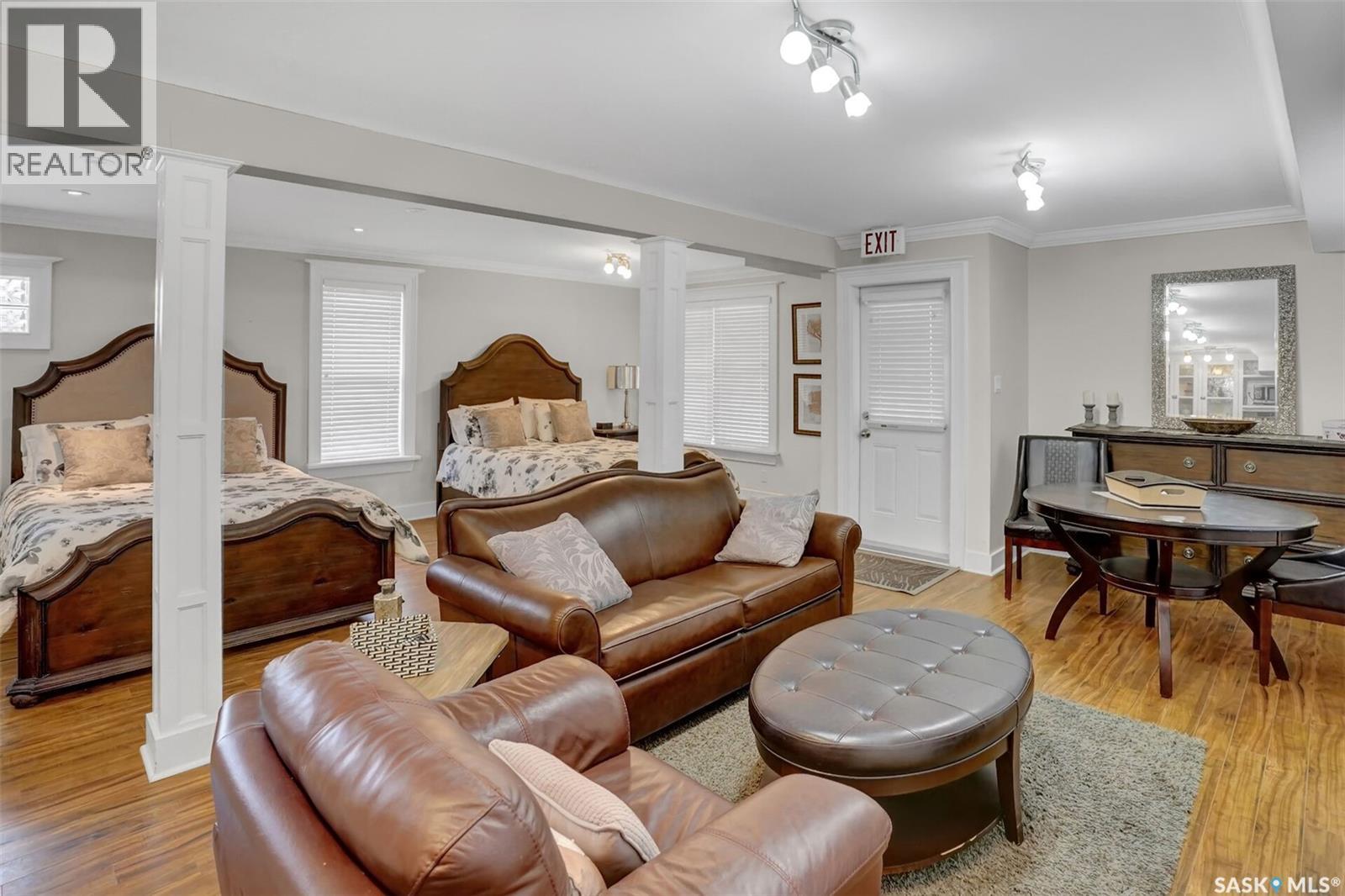 2216 Lorne Street Property Photo 42