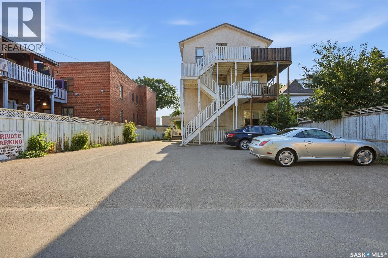 2216 Lorne Street Property Photo 45