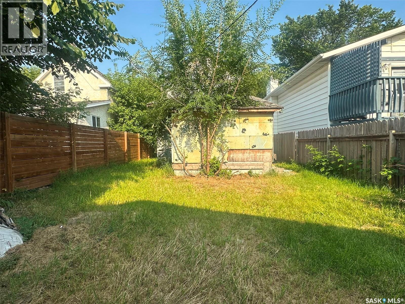 619 L Avenue S Property Photo 15