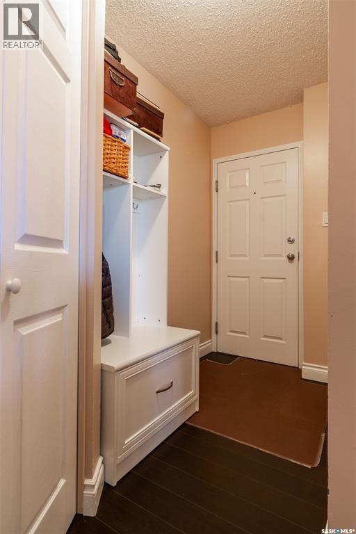 302 34 Nollet Avenue Property Photo 2