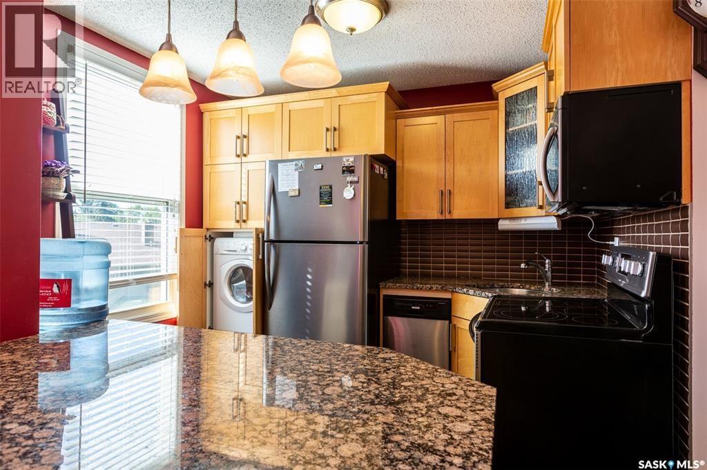 302 34 Nollet Avenue Property Photo 5