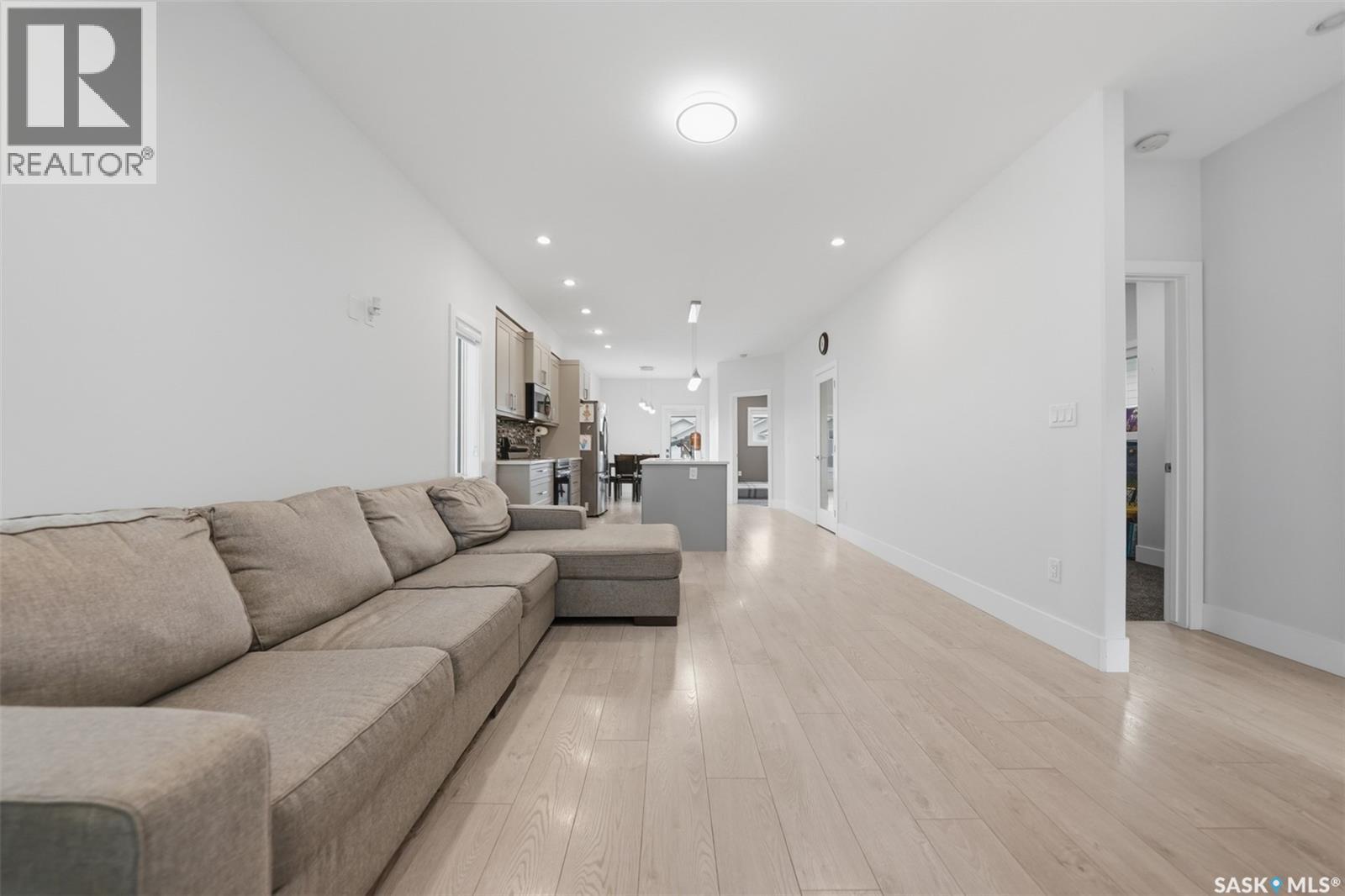 171 Thakur Street Property Photo 6