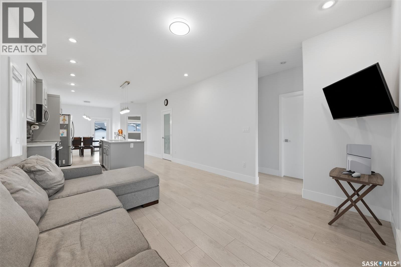 171 Thakur Street Property Photo 7