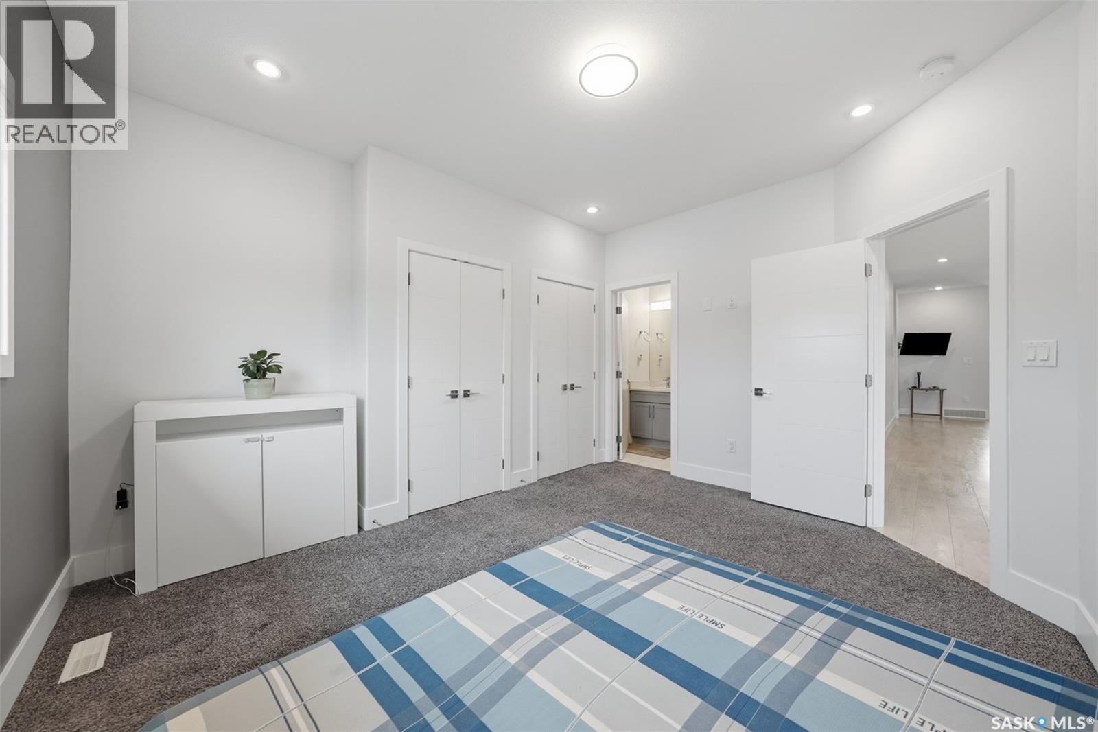 171 Thakur Street Property Photo 16