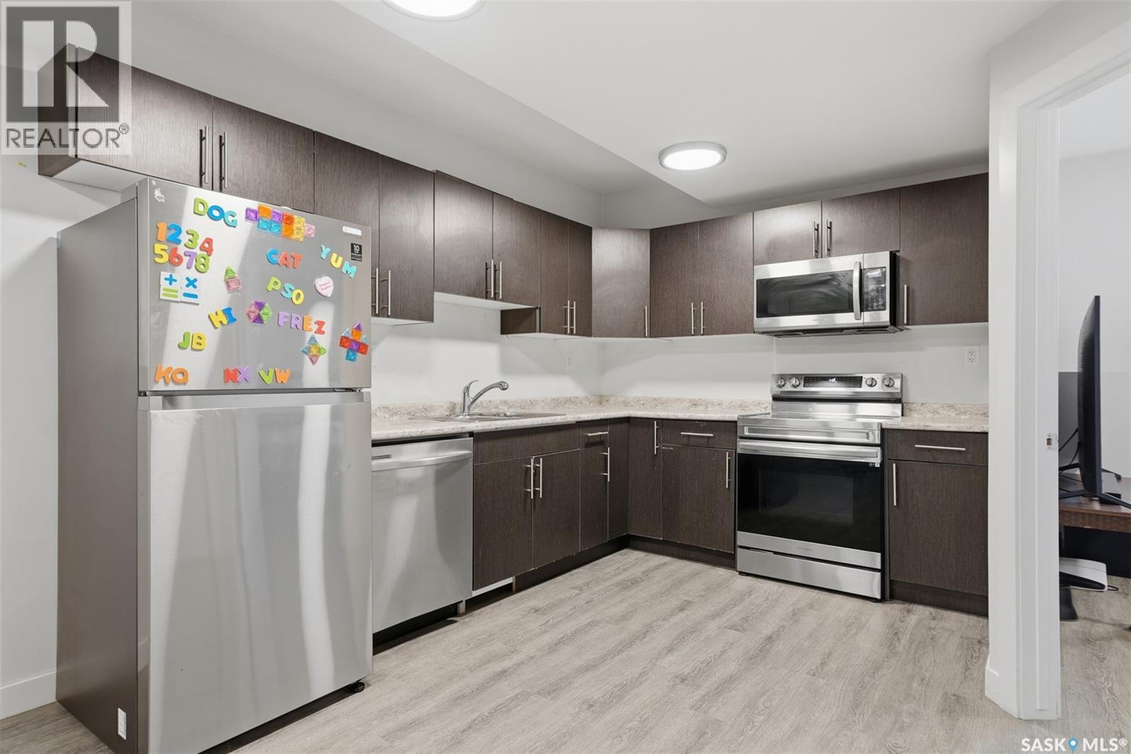 171 Thakur Street Property Photo 29