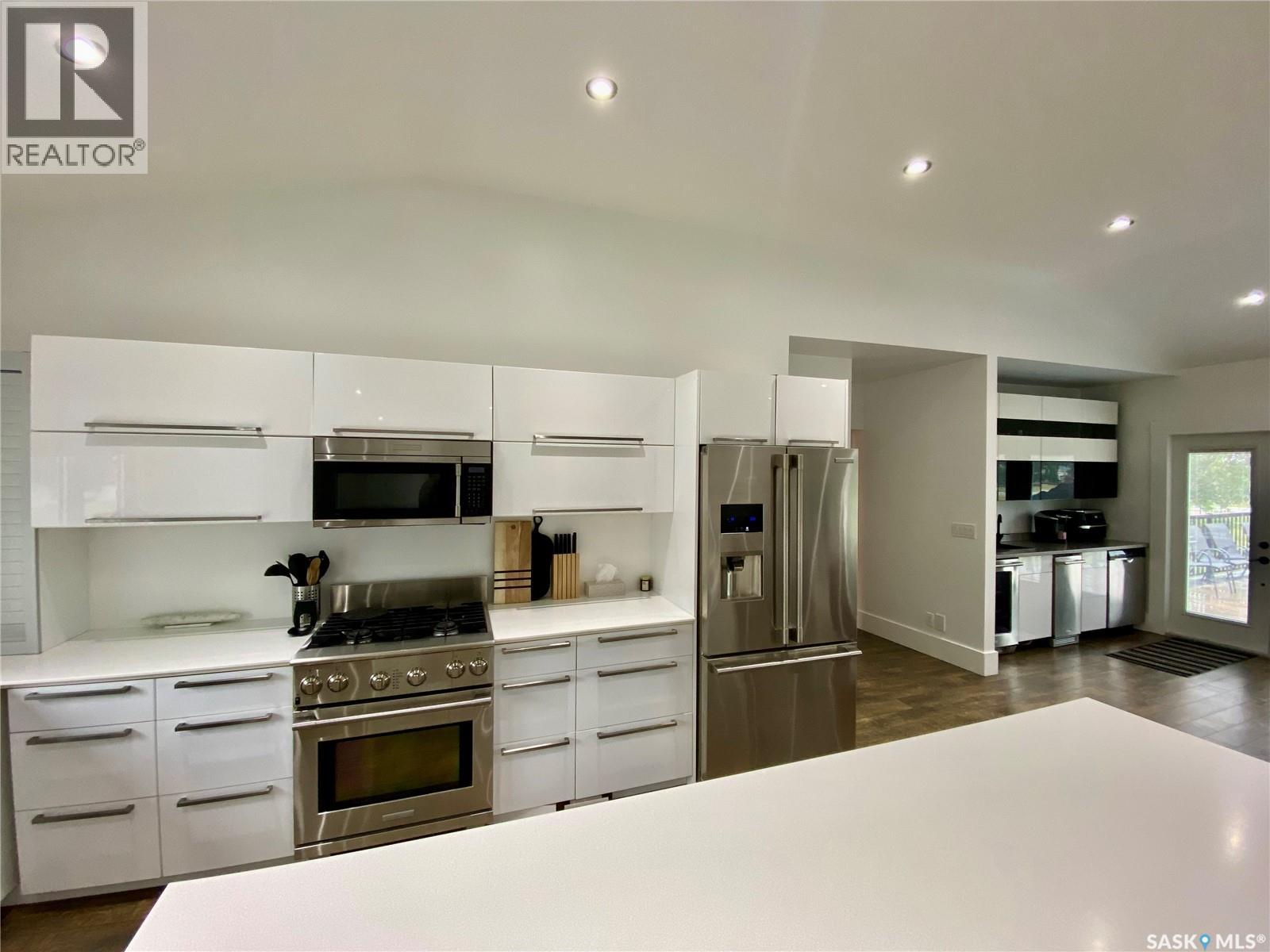 837 Prospect Avenue Property Photo 8