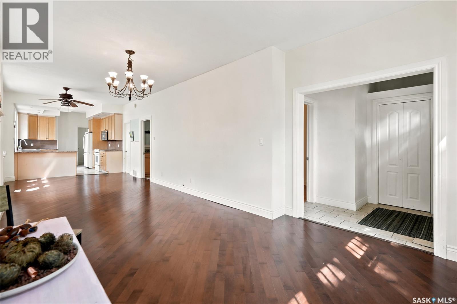 2038 Toronto Street Property Photo 6