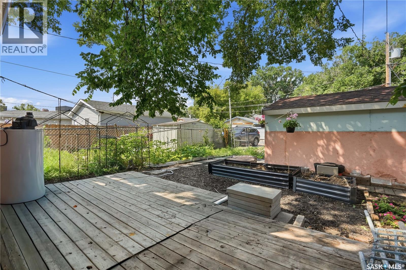 2038 Toronto Street Property Photo 32