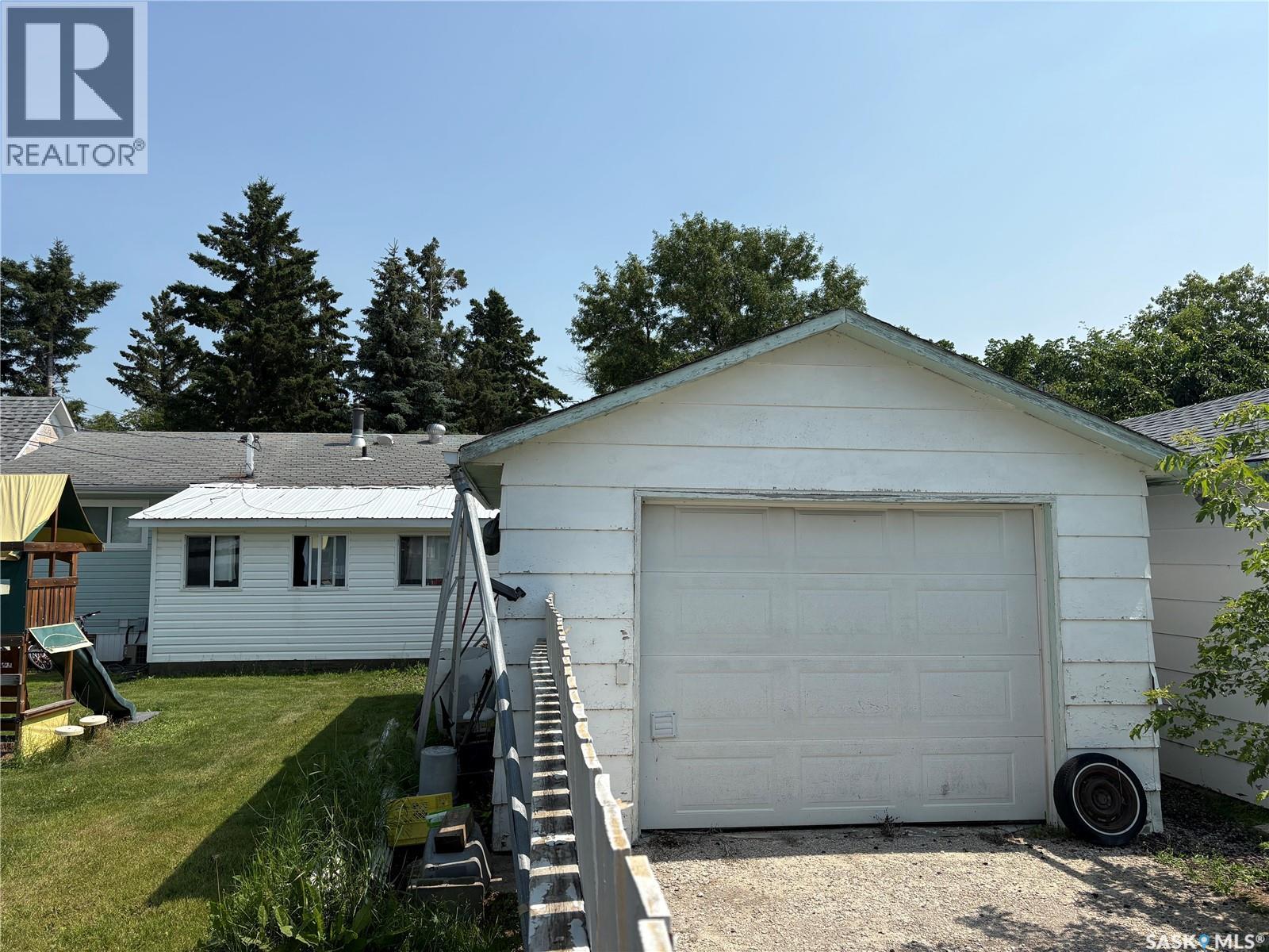 129 3rd Street Ne Property Photo 4