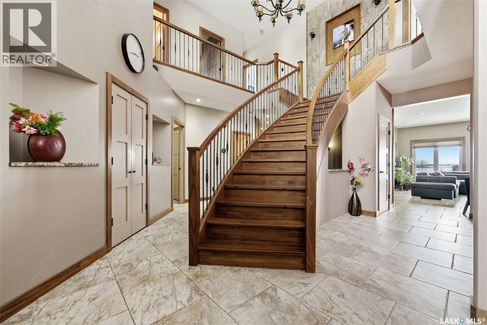 7502 Lilac Place Property Photo 2