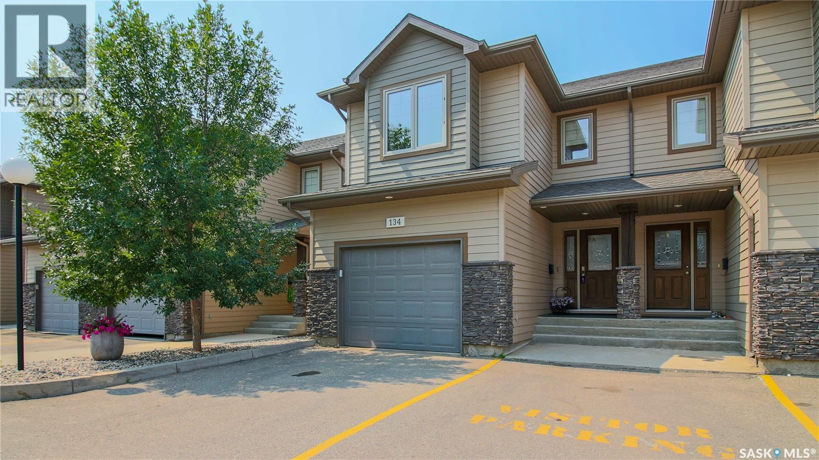 134 4100 Sandhill CRESCENT Property Photo 1