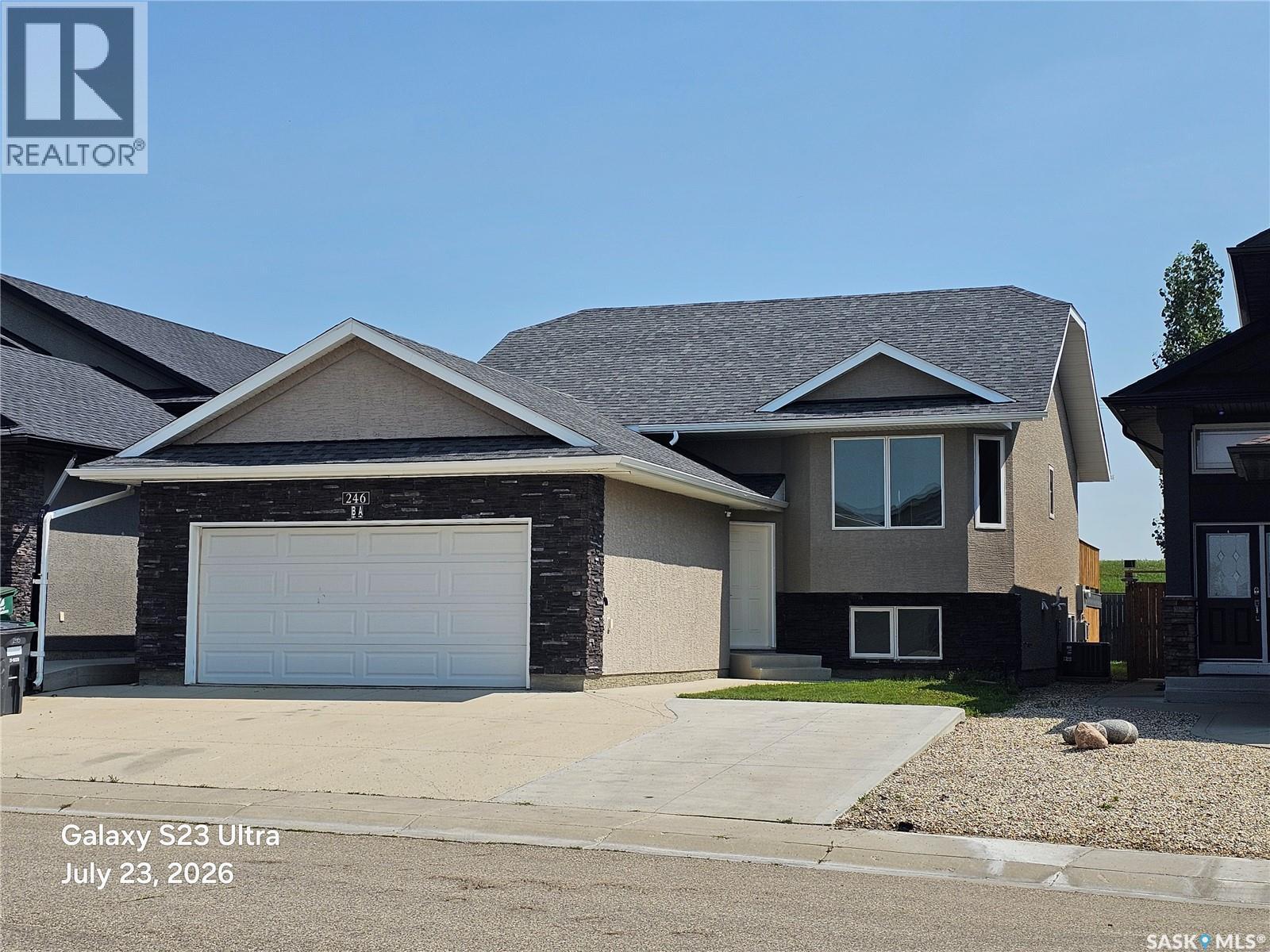 246 Sutter PLACE Property Photo 1