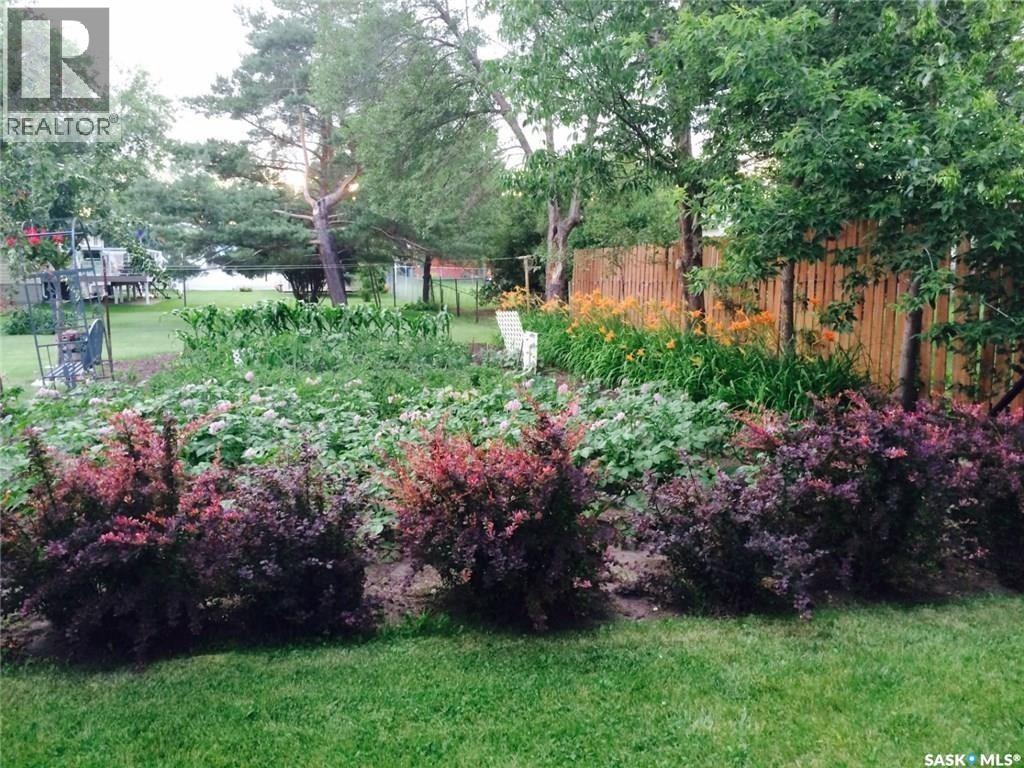 836 Peters Avenue Property Photo 2