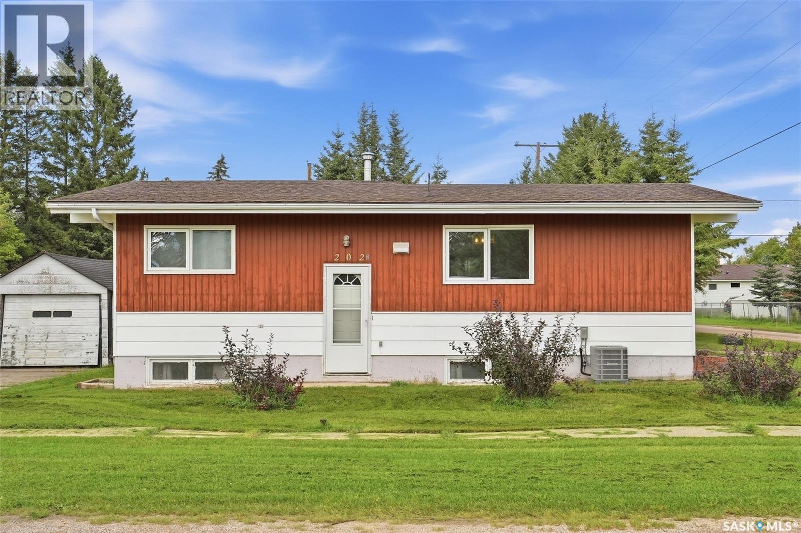 202 Princess Avenue W Property Photo 27