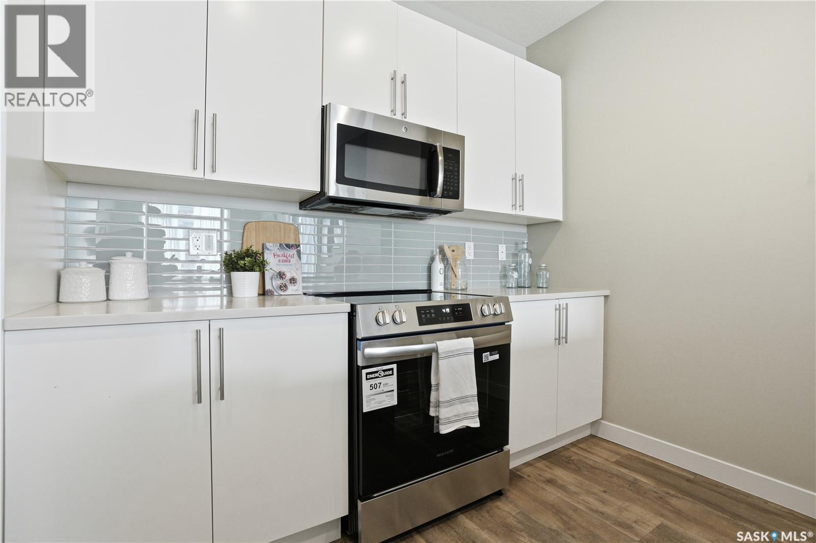 6 103 Willis Crescent Property Photo 11