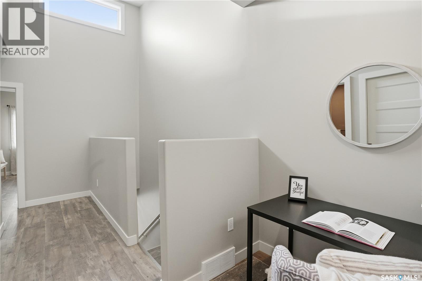 6 103 Willis Crescent Property Photo 17