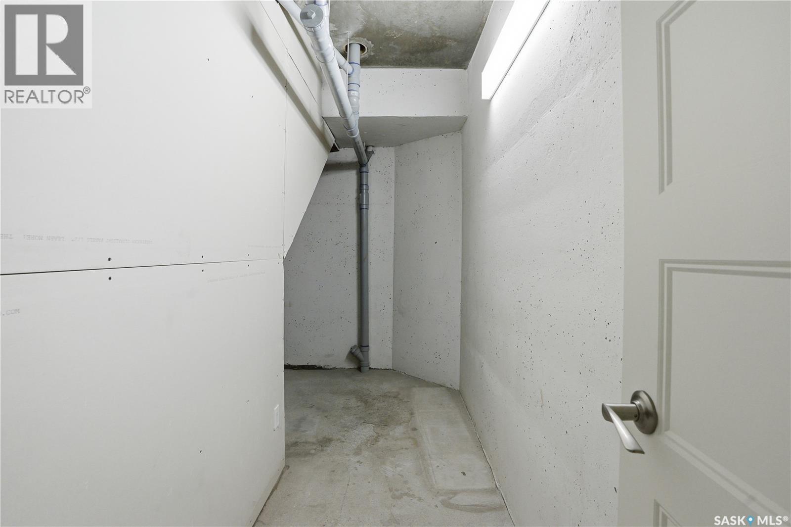 6 103 Willis Crescent Property Photo 31