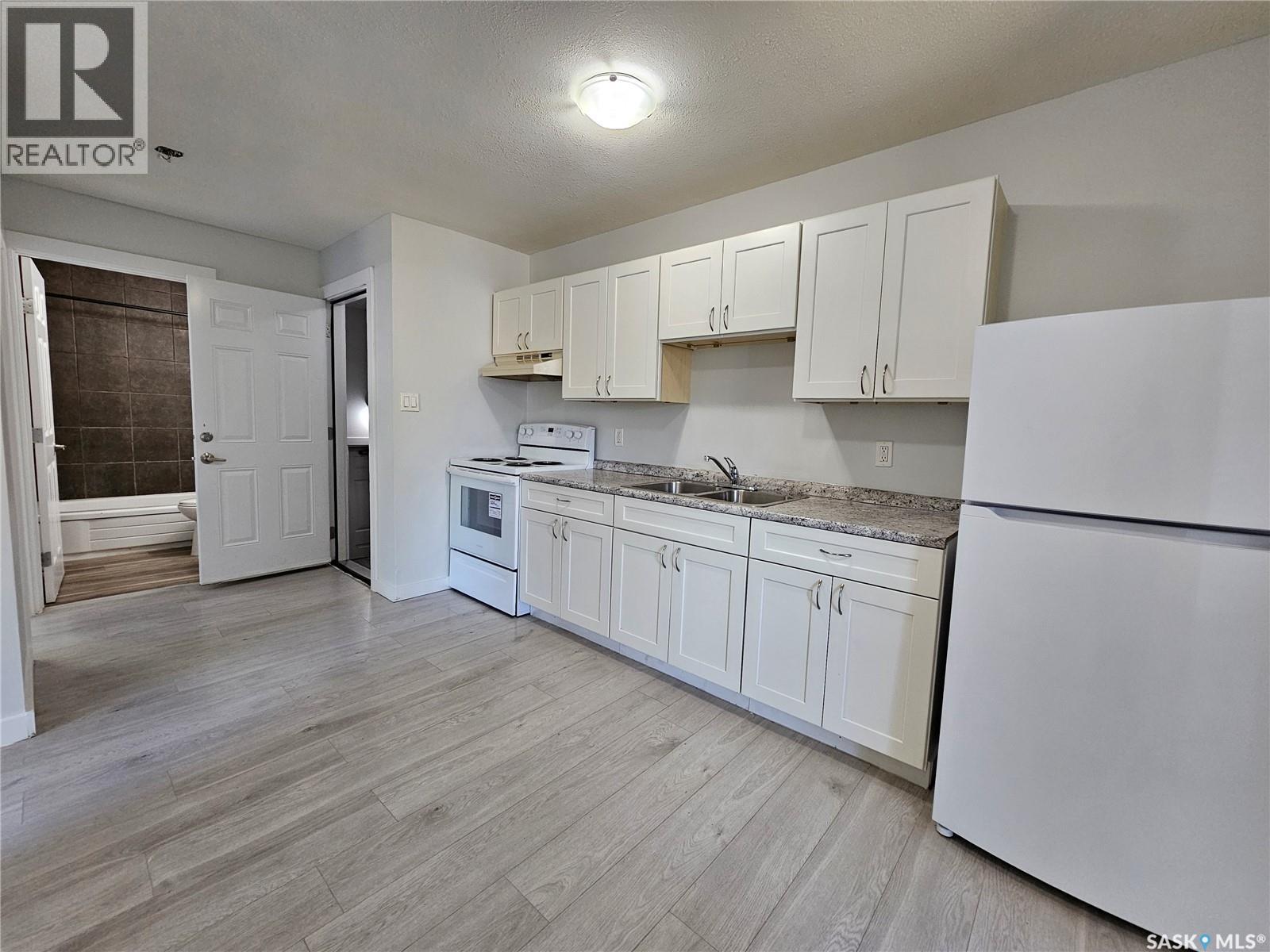 8992 Panton Avenue Property Photo 3