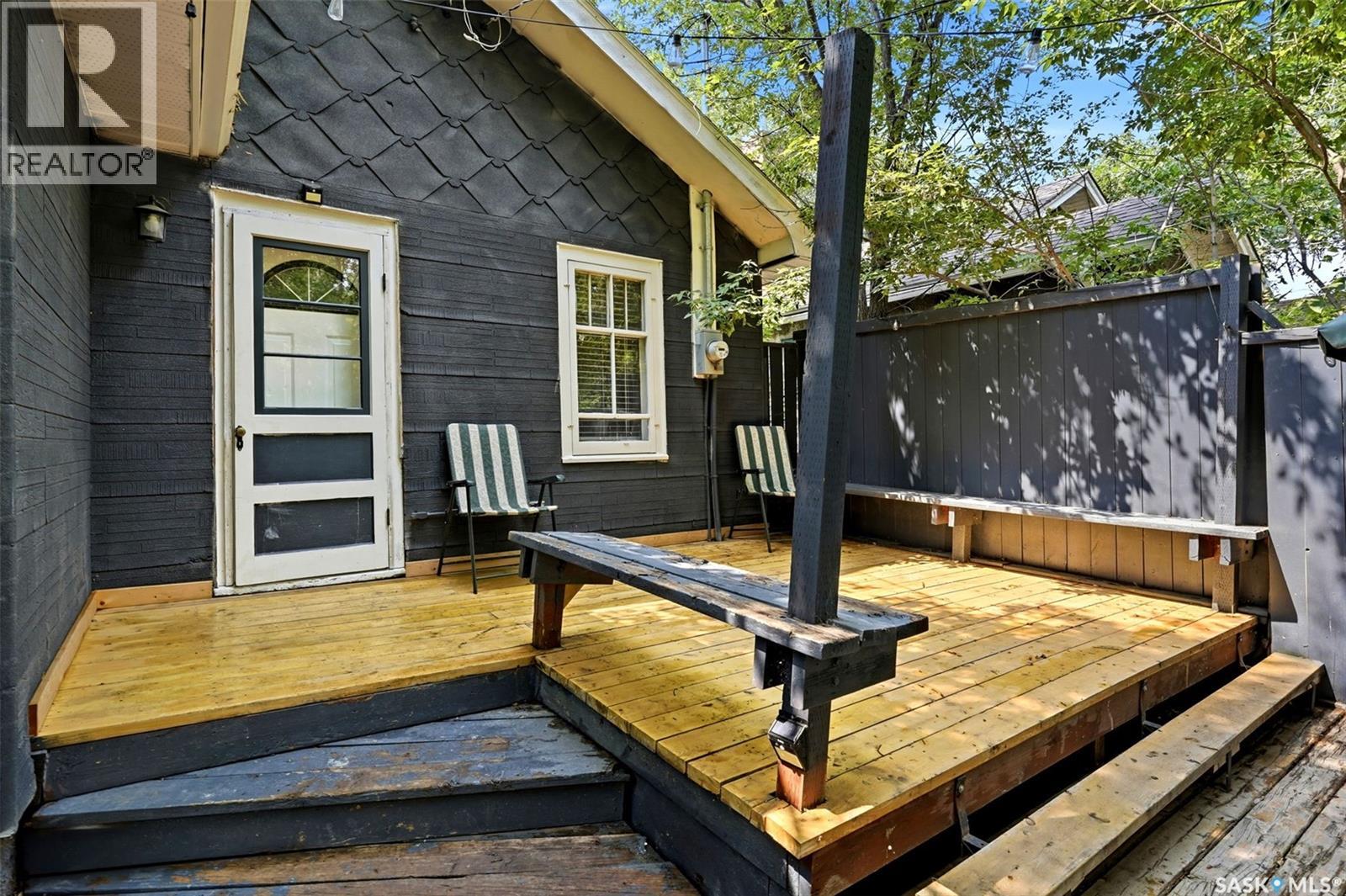 1555 Retallack Street Property Photo 28