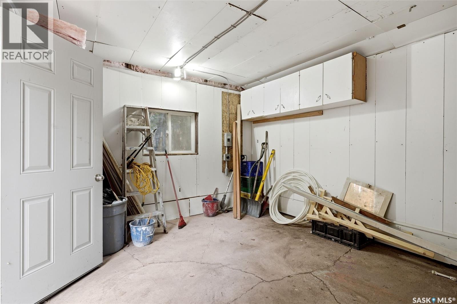 1555 Retallack Street Property Photo 35