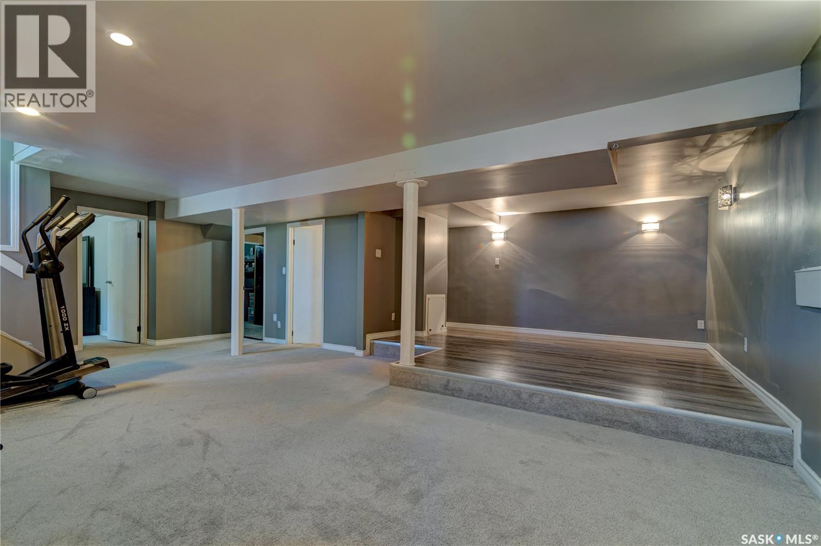 1210 Flexman Crescent Property Photo 19