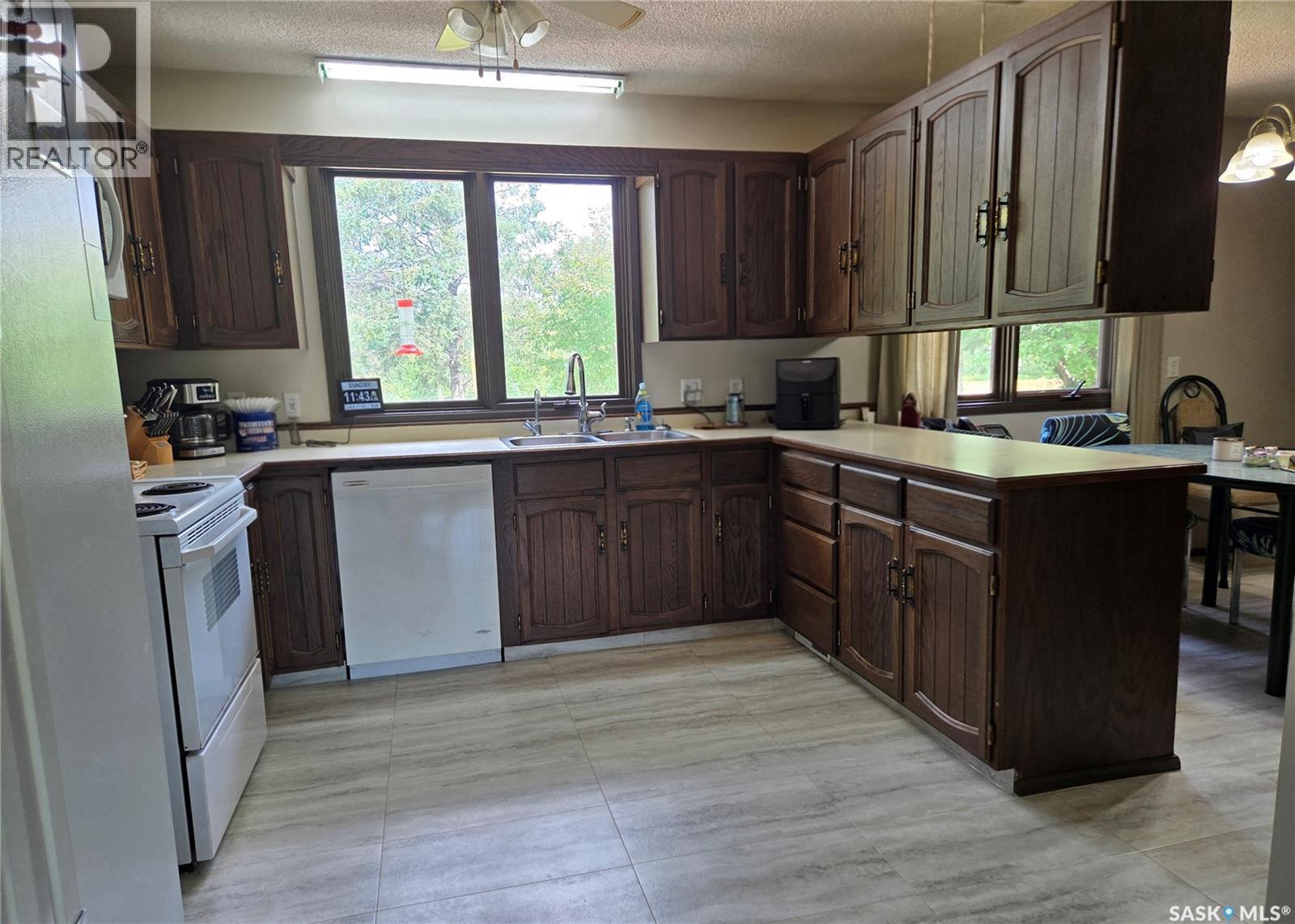 Smandych Acreage Property Photo 9