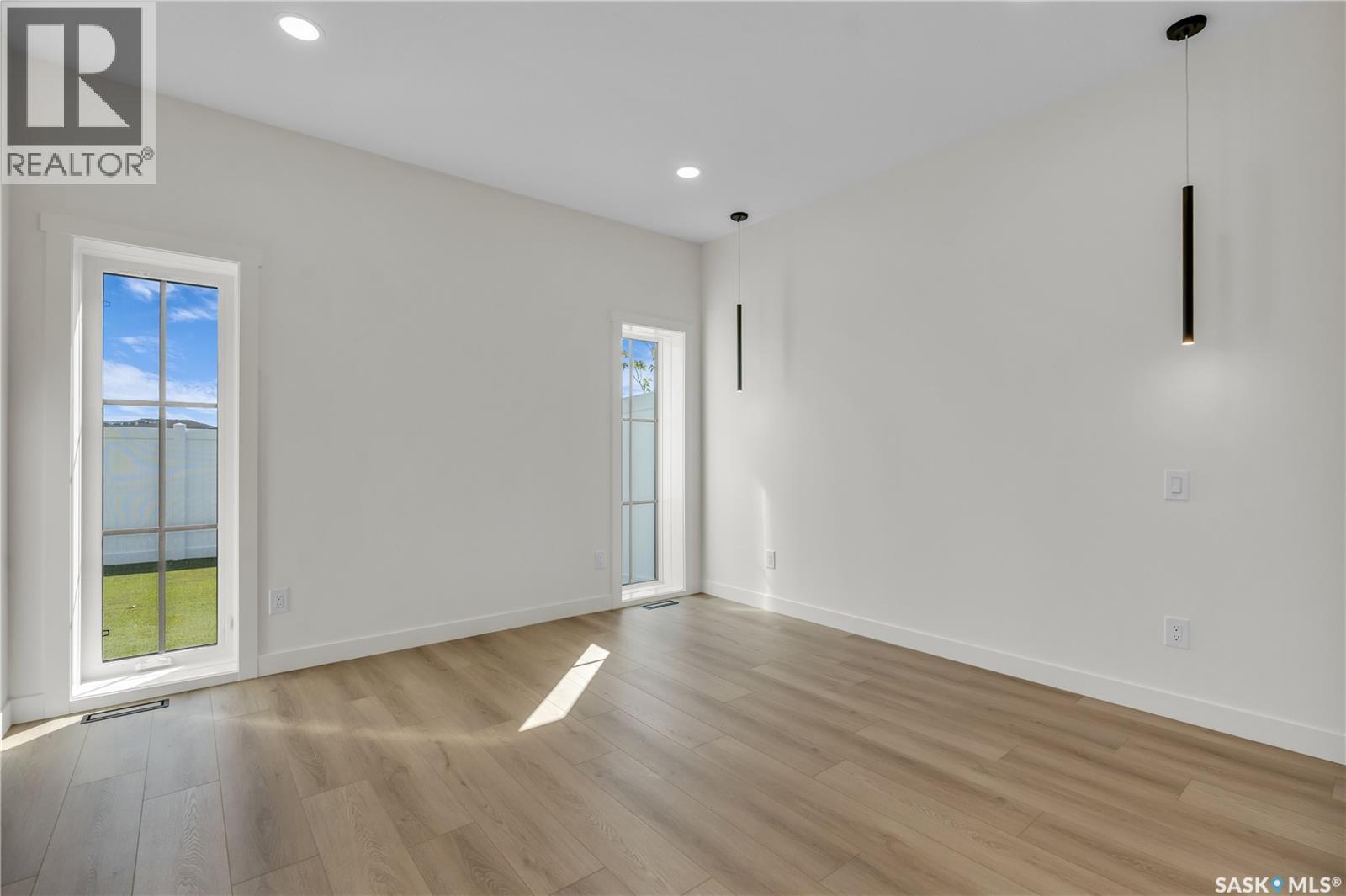 10 720 Brighton Boulevard Property Photo 7