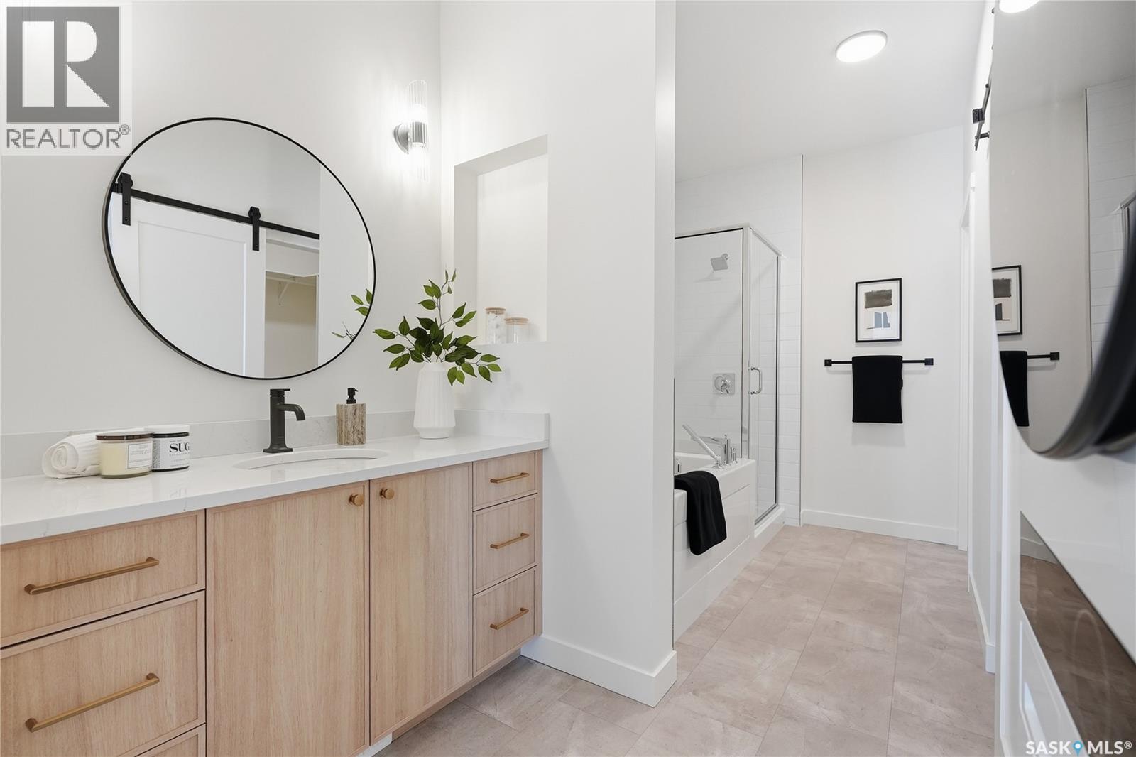 24 720 Brighton Boulevard Property Photo 23