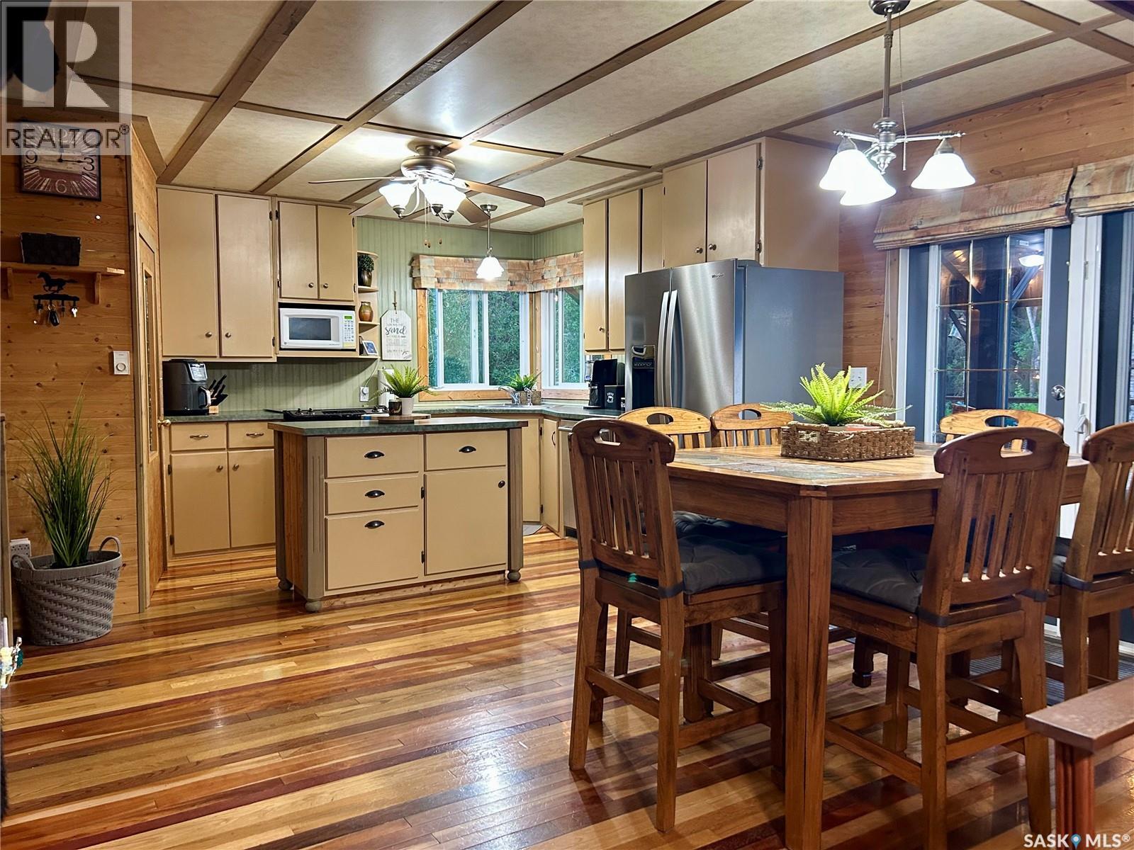 1306 Kewatin Lane Property Photo 4