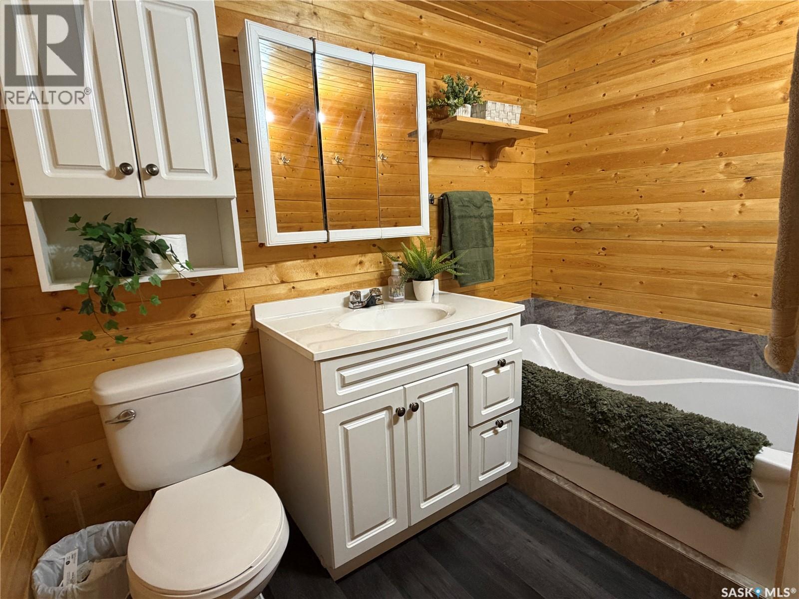 1306 Kewatin Lane Property Photo 16