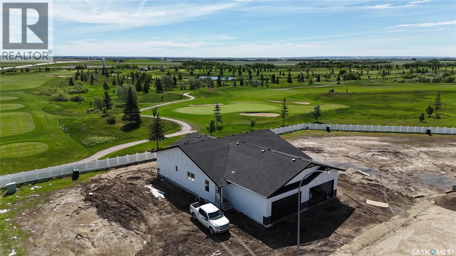 858 DeLaet BAY Property Photo 1