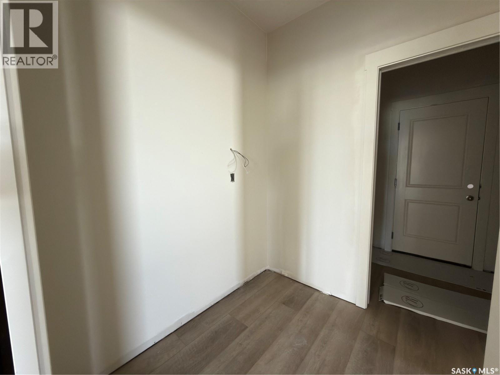 858 Delaet Bay Property Photo 9