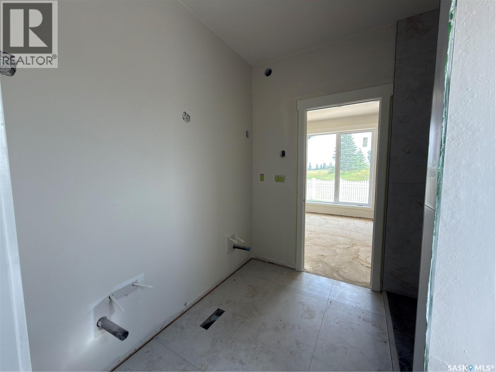 858 Delaet Bay Property Photo 17