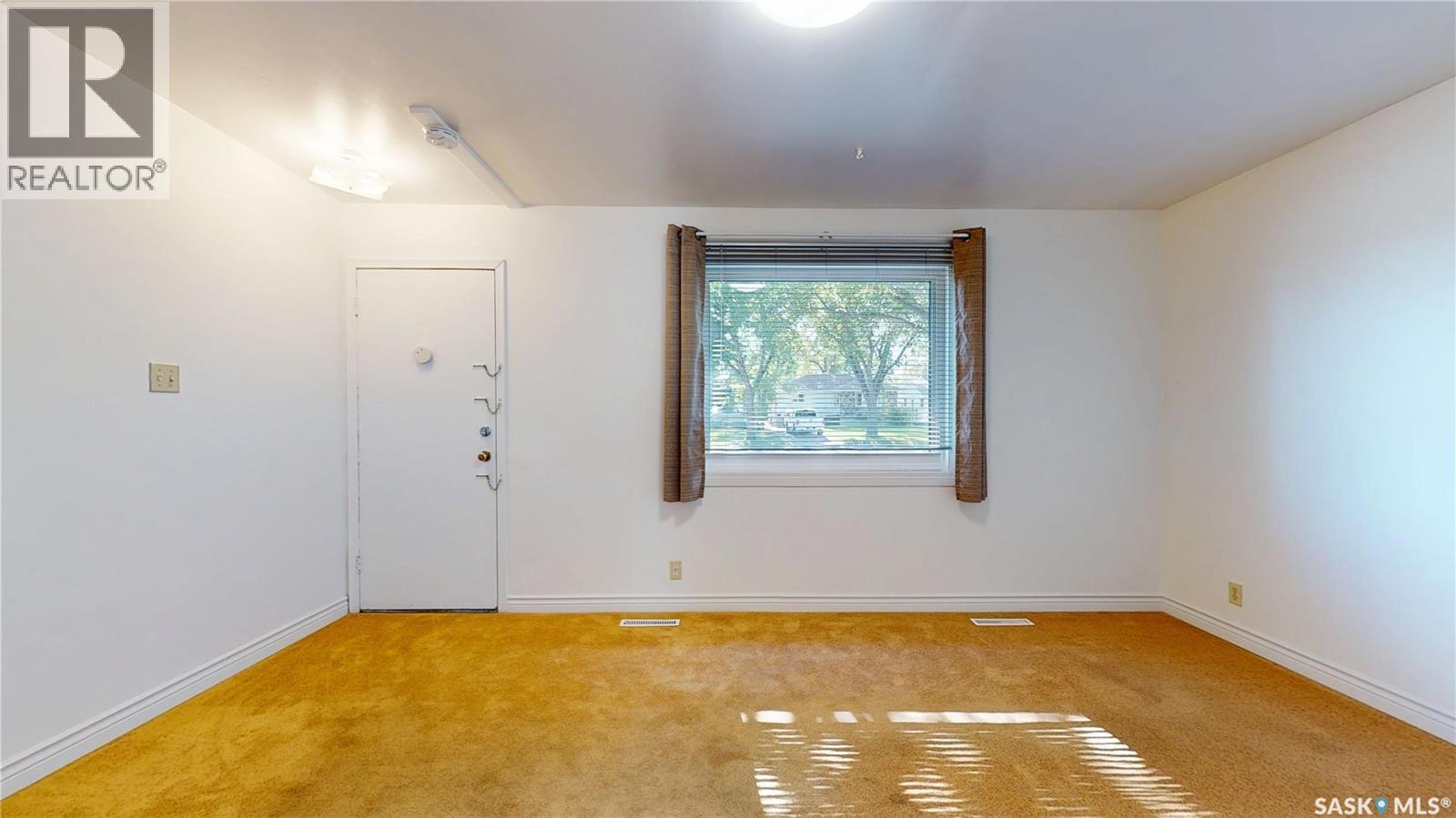 1240 10th Avenue E Property Photo 10